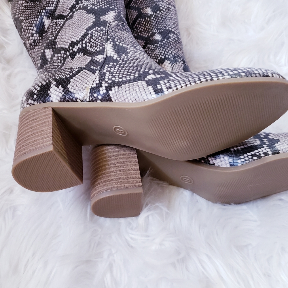 Universal thread women's gray snake boots - Picture 4 of 4